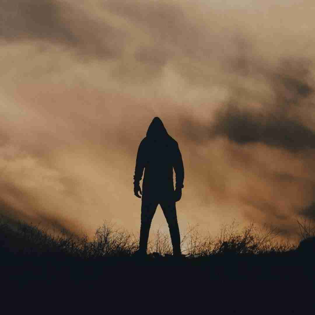 دانلود آهنگ منم بیدارم نه واسه تو خرابه حالم نه مثل تو