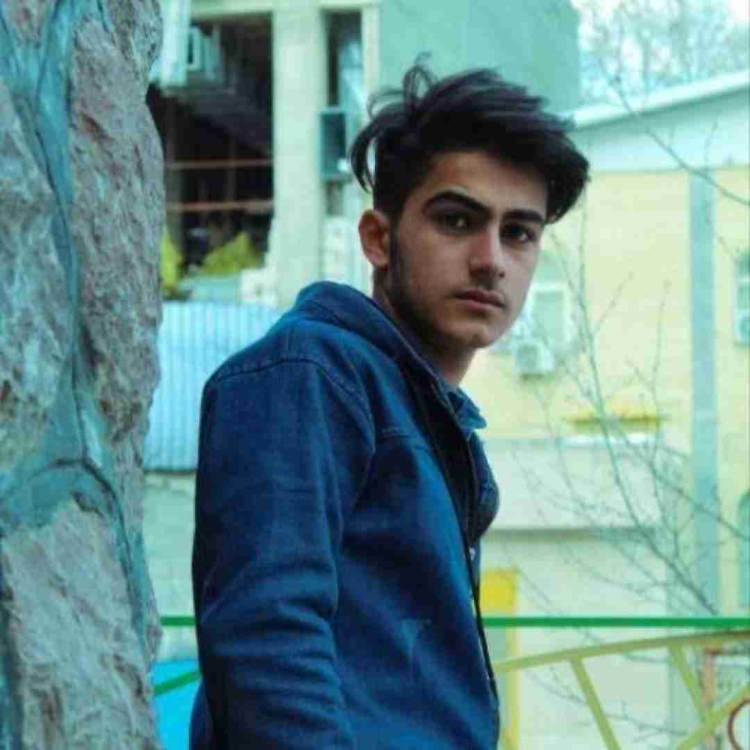 دانلود آهنگ و تی و سم و پادو کسی نینم و جادو مهدی مولاد