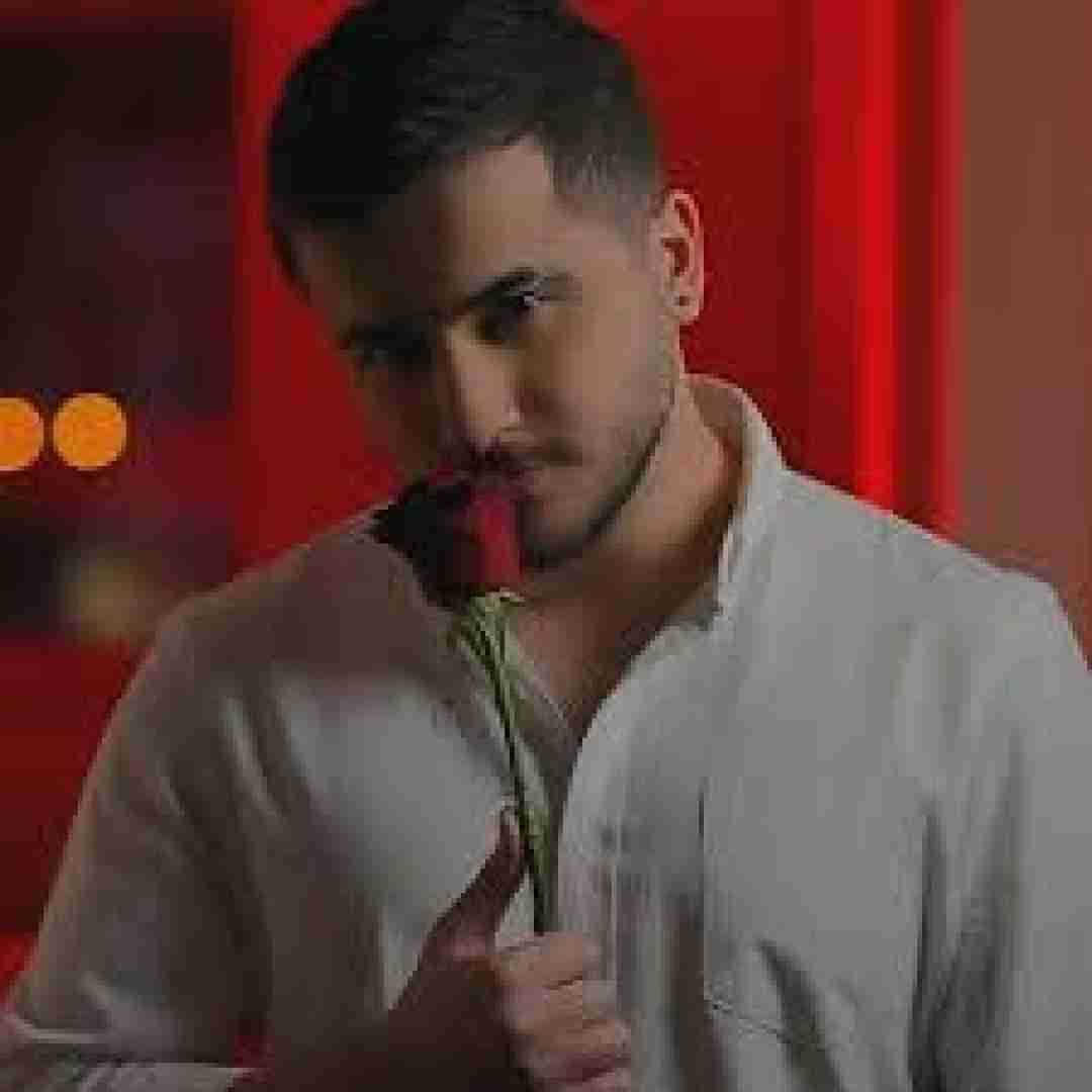 دانلود آهنگ بیا تو بغل خودم هوا سرده عرشیاس