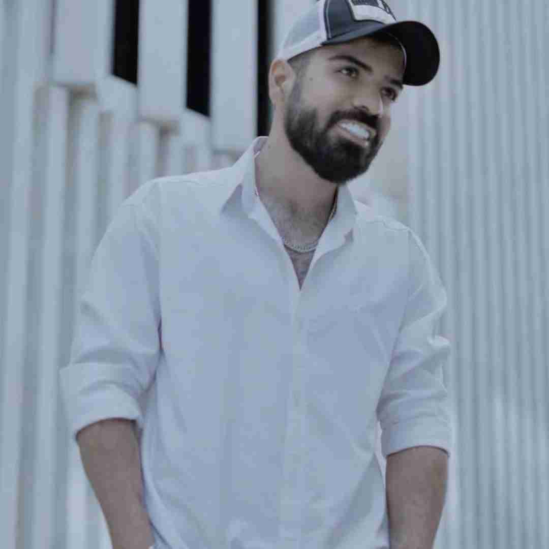 دانلود آهنگ این صورت دپرسم چشای قرمزم عادل میرزایی