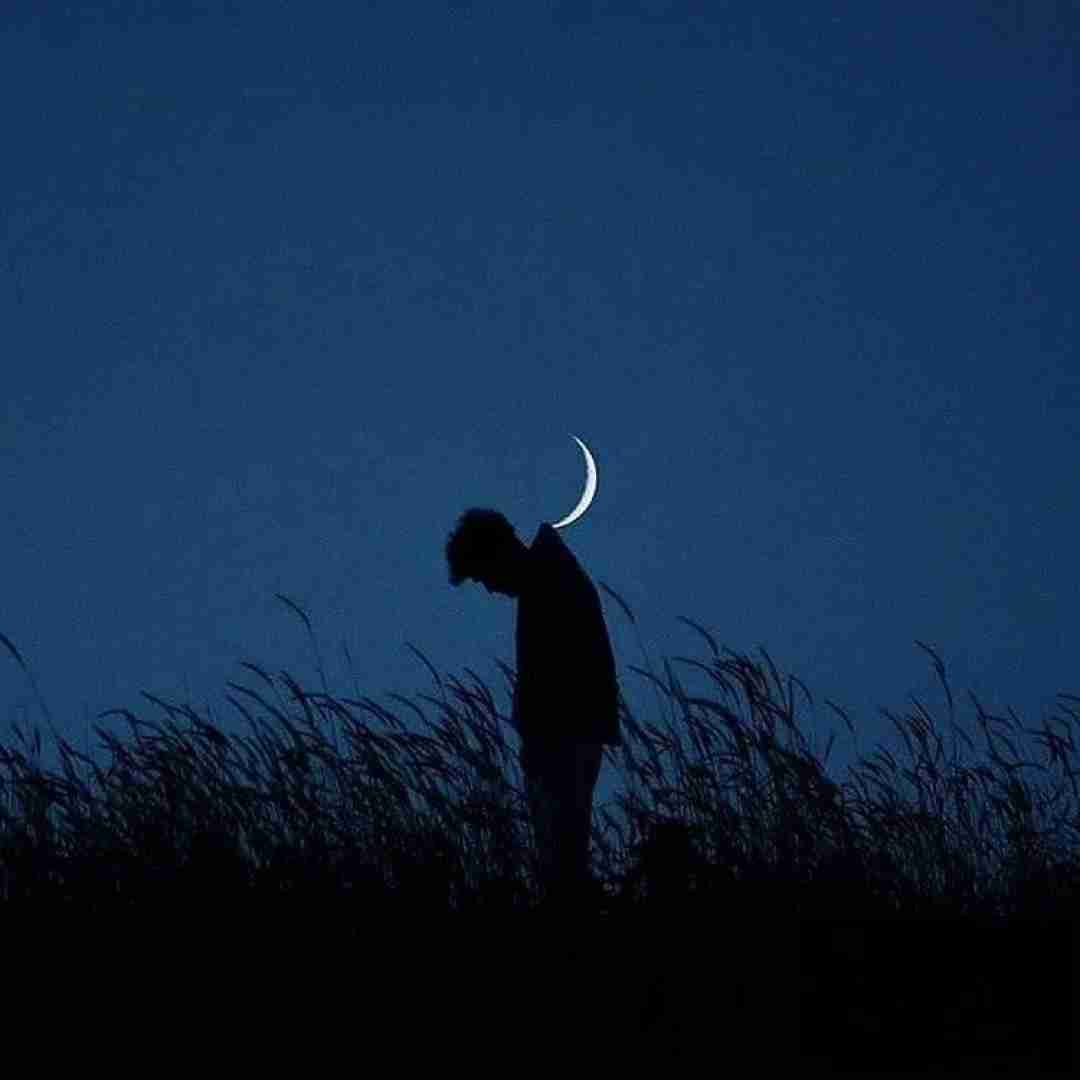 دانلود آهنگ ترکی آخه عاشقم اونا صادقم با صدای زن