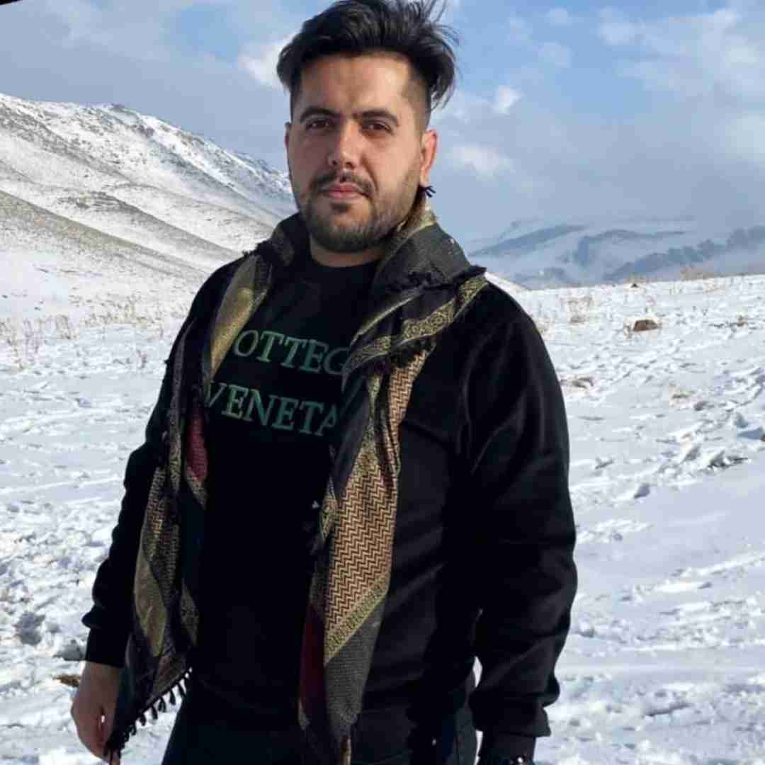 دانلود آهنگ تیمارستان و ناو سرم قصد شورش دیره حمیدرضا کیهانی