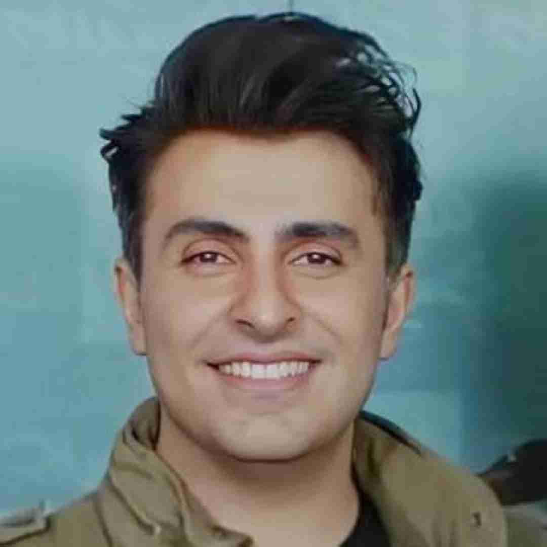 دانلود آهنگ همین قدر خسته و تنها بدون حتی دلداری علیرضا طلیسچی