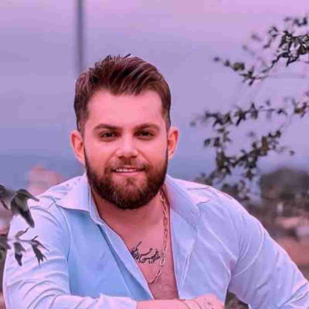 دانلود آهنگ اصلا برنده بازی تو بهترین قاضی تو مهیار خلیل زاده