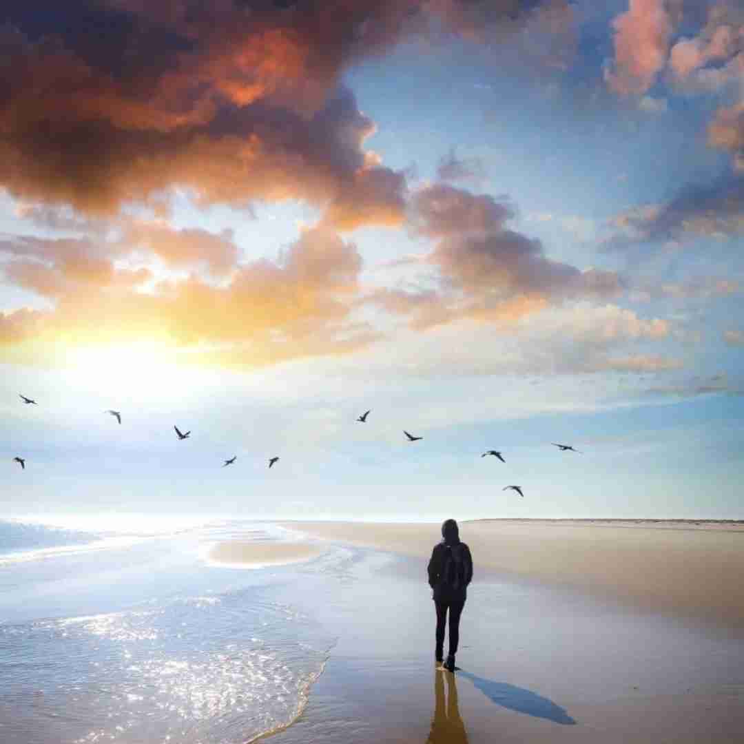دانلود آهنگ من غریب دریا نشسته اینجا به انتظارت - ترند اینستاگرام