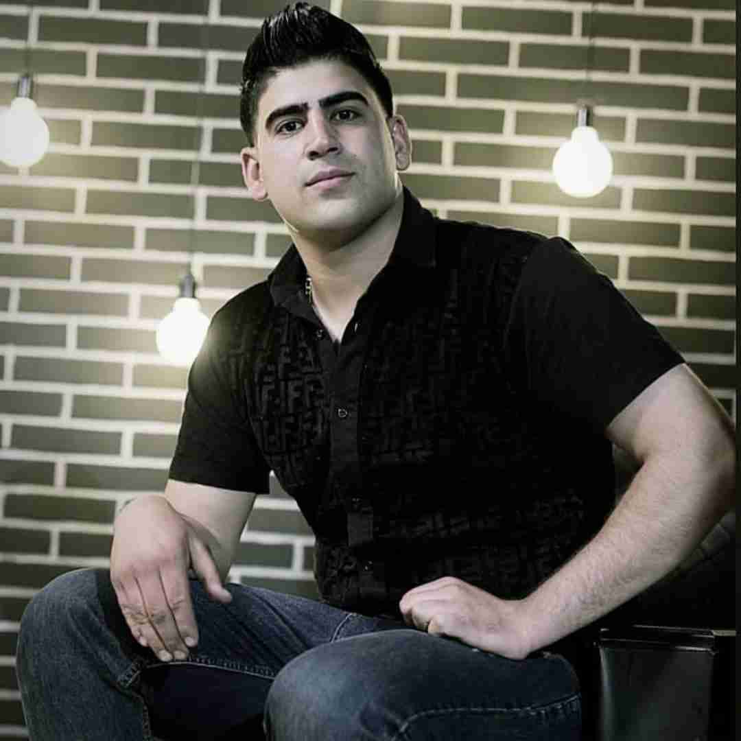 دانلود آهنگ گرد تمام وجود امشو غمینم فرهاد شهبازی