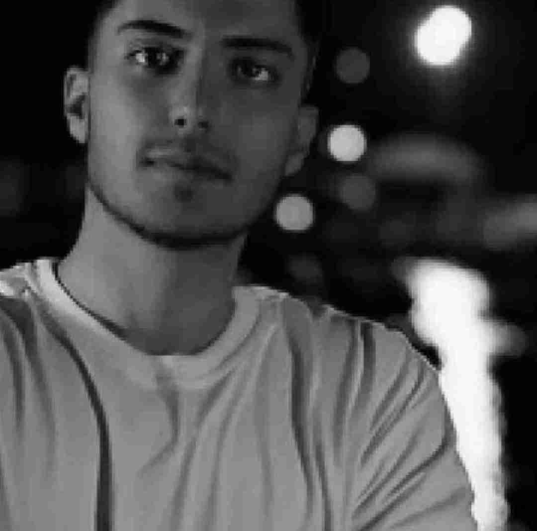 دانلود آهنگ اگه شعر نواشه چجوری توصیفت کنم طاها کماسی