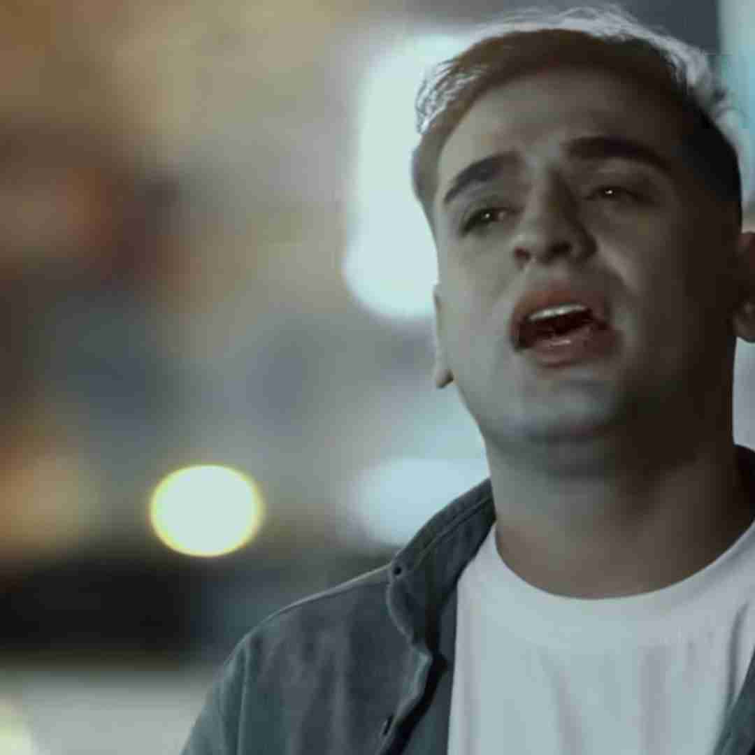 دانلود آهنگ هر رلی میپیچم تشنه ی نگاهت میشم عرفان استاجلو