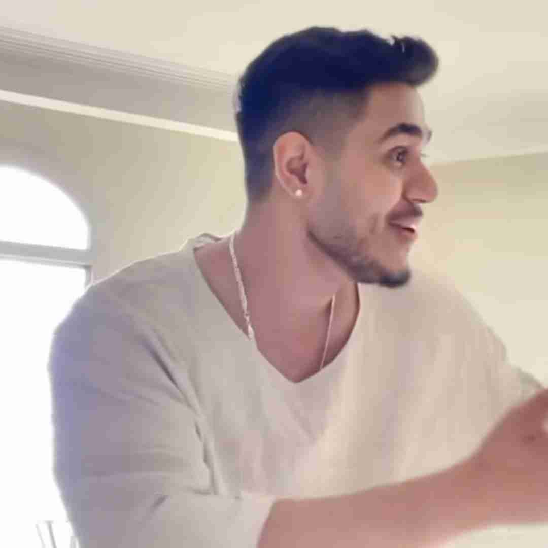 دانلود آهنگ ای دلبروم قدت کوتاهه زبون سه متر رایا سمیعی