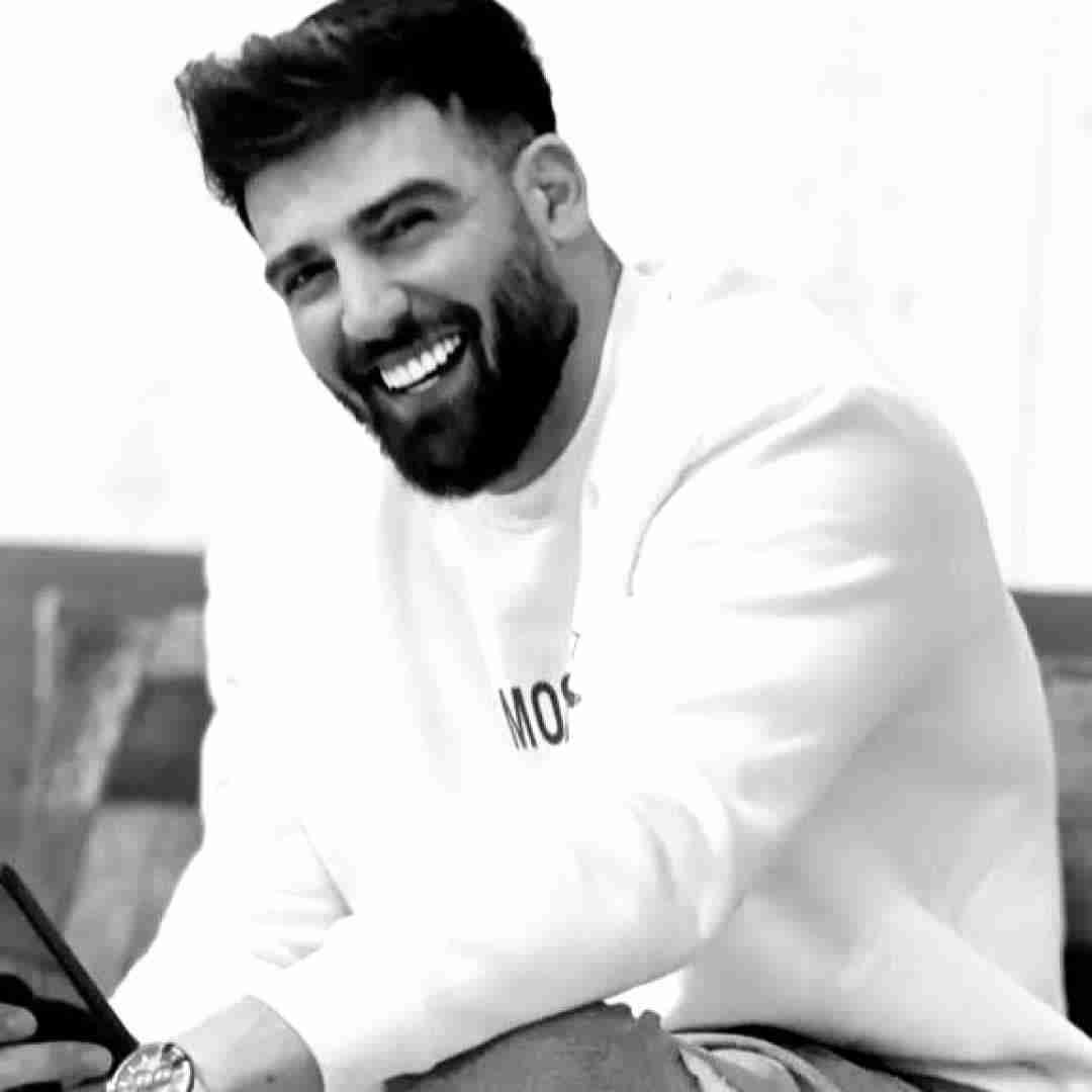دانلود آهنگ بیا منو از این شبا ردم کن من پاهام راه نمیاد محمد محرمی