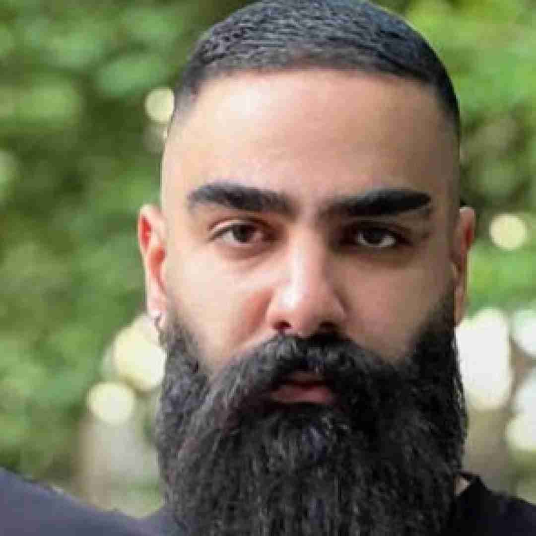 دانلود آهنگ رنگ و رومو ببین پریده کسی نمیشه باورش علی میر