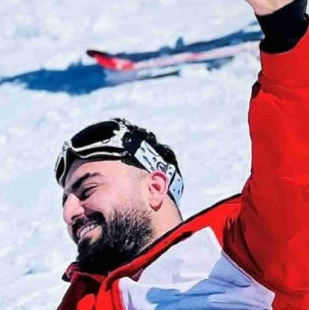 دانلود آهنگ یه روزایی با خودم درگیرم تا شب میشه رامین تجنگی