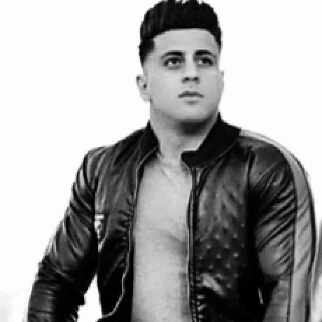 دانلود آهنگ یکی یکی رد مکنم عکسای دو نفره سبحان رستمی
