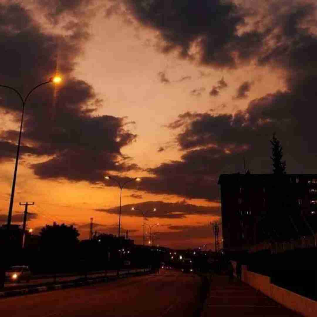 دانلود آهنگ گفتی دوسم داری حق با تو بود آره با صدای دختر