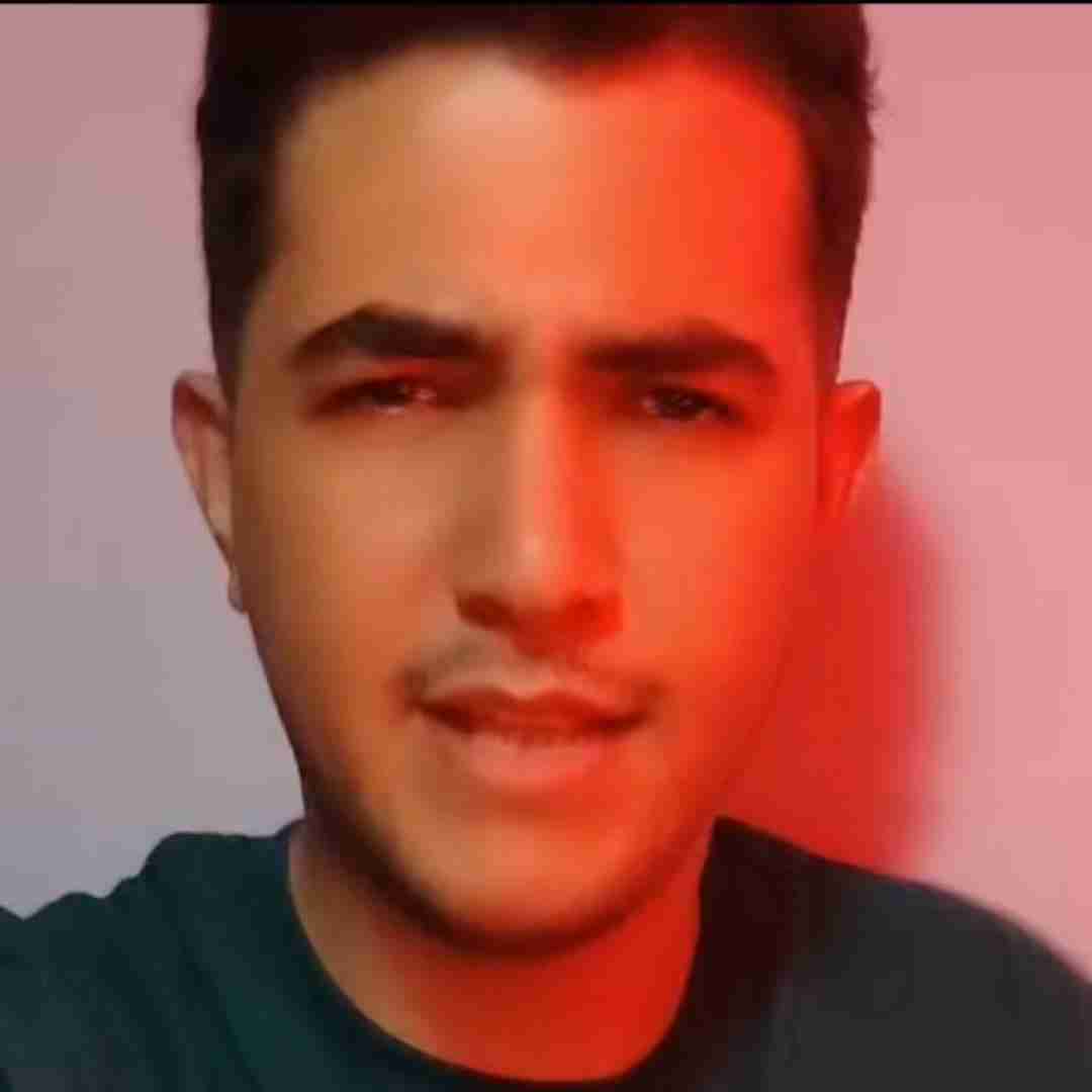 دانلود آهنگ غریبه اهورا