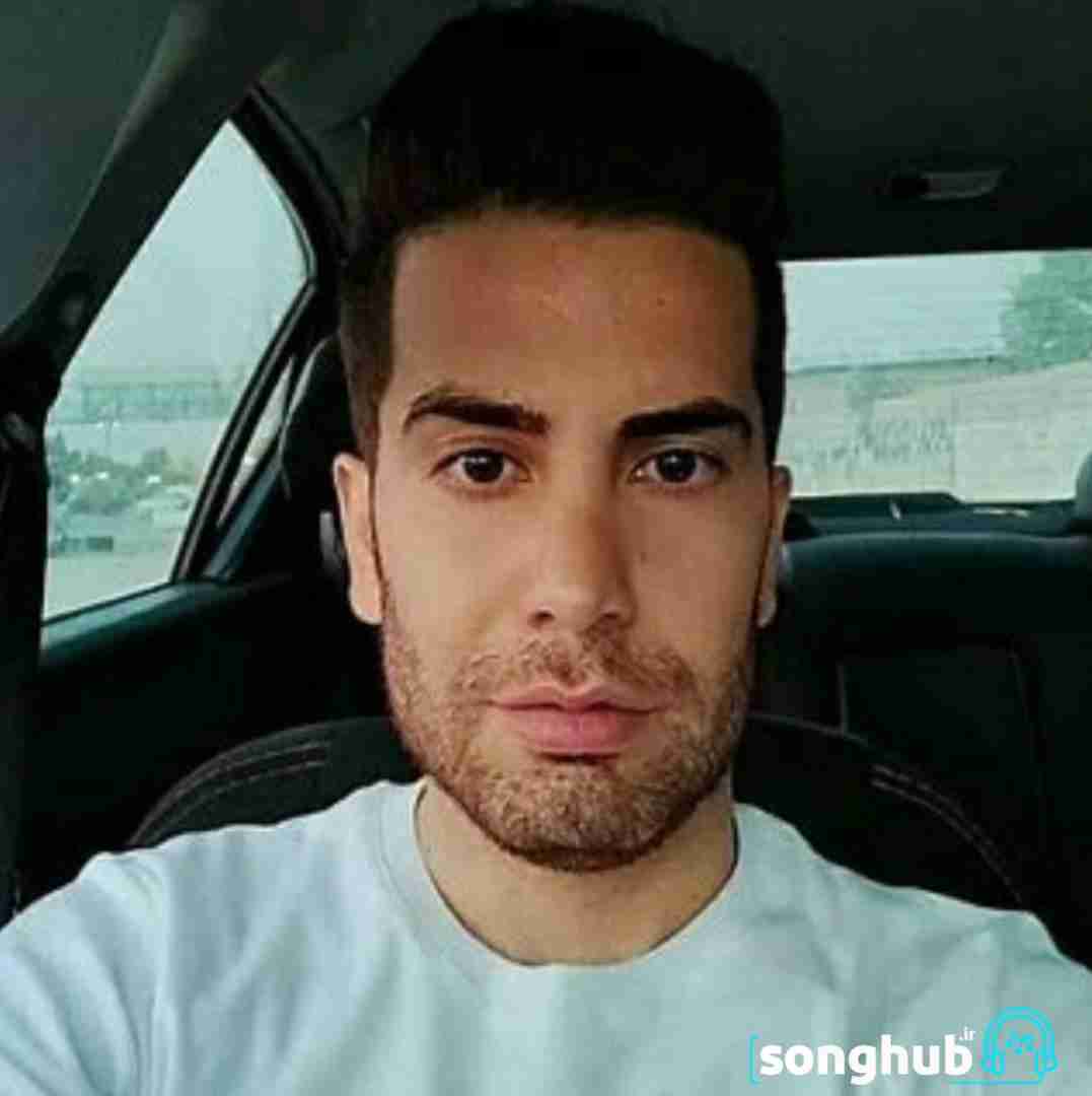 دانلود آهنگ نرو هرجا نشین با هرکس انقد ساده نباش فرشاد آزادی