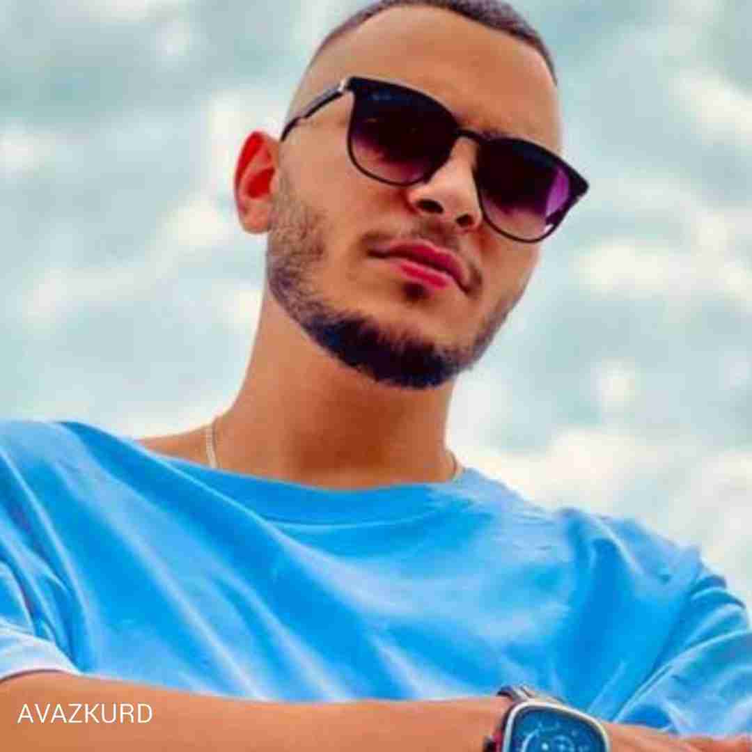 دانلود آهنگ دارم ﻛﻢ ﻛﻢ ﻣﻴﺰﻧﻢ ﻗﻴﺪ ﻫﻤﻪ ﭼﻴﻮ مهیار