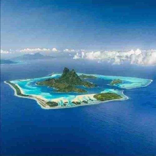 دانلود آهنگ جدید میکنی حالمو خوب رو تنم مونده که بوت